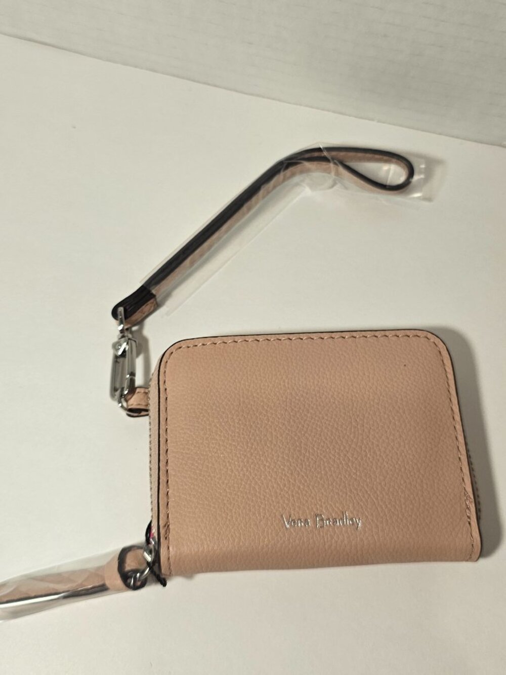NWT VEra Bradley RFID Small Wallet Pink Sand Leather Wristlet Bag Tote Compact